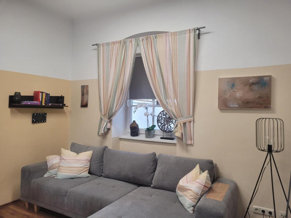 Bullsliving Seeapartment 1 Am Corso Velden am Woerthersee Exterior photo